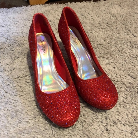 Red High Heels - Picture 4 of 4